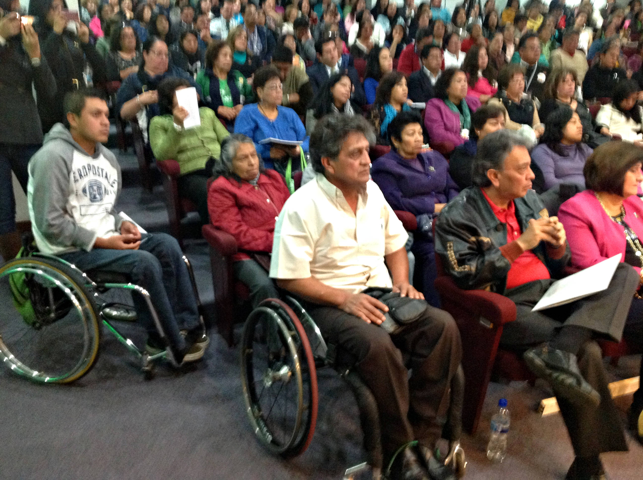 David Peña en el ISSSTE, conmemorando el Día de las Discapacidades