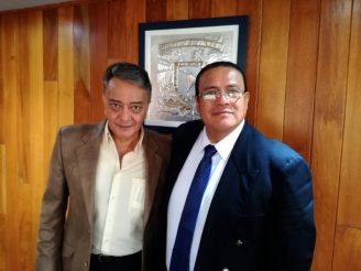 Ambos egresados de la UNAM, Lic. David Peña (FEMEXER) y Lic. Ismael Eslava (CNDH)