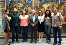 El Dr. Joaquín Carrillo Farga, rodeado de PPuDM y la Dra Alejandra Camacho, en el INNN de CDMX, 25 de julio de 2019