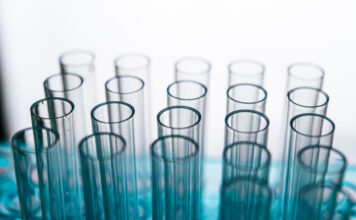 cáncer pulmón células pequeñas, leucemia mieloide aguda, medicamento huérfano,