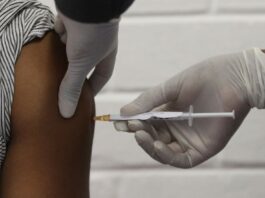 Covid: La OMS respalda la vacuna Oxford "incluso si existen variantes"