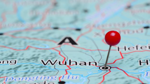Un nuevo informe dice que los investigadores de Wuhan posiblemente enfermaron de COVID-19 en noviembre de 2019