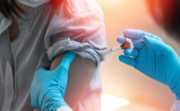 Tercera dosis de Pfizer: La EMA avala la dosis de refuerzo 6 meses después de la segunda